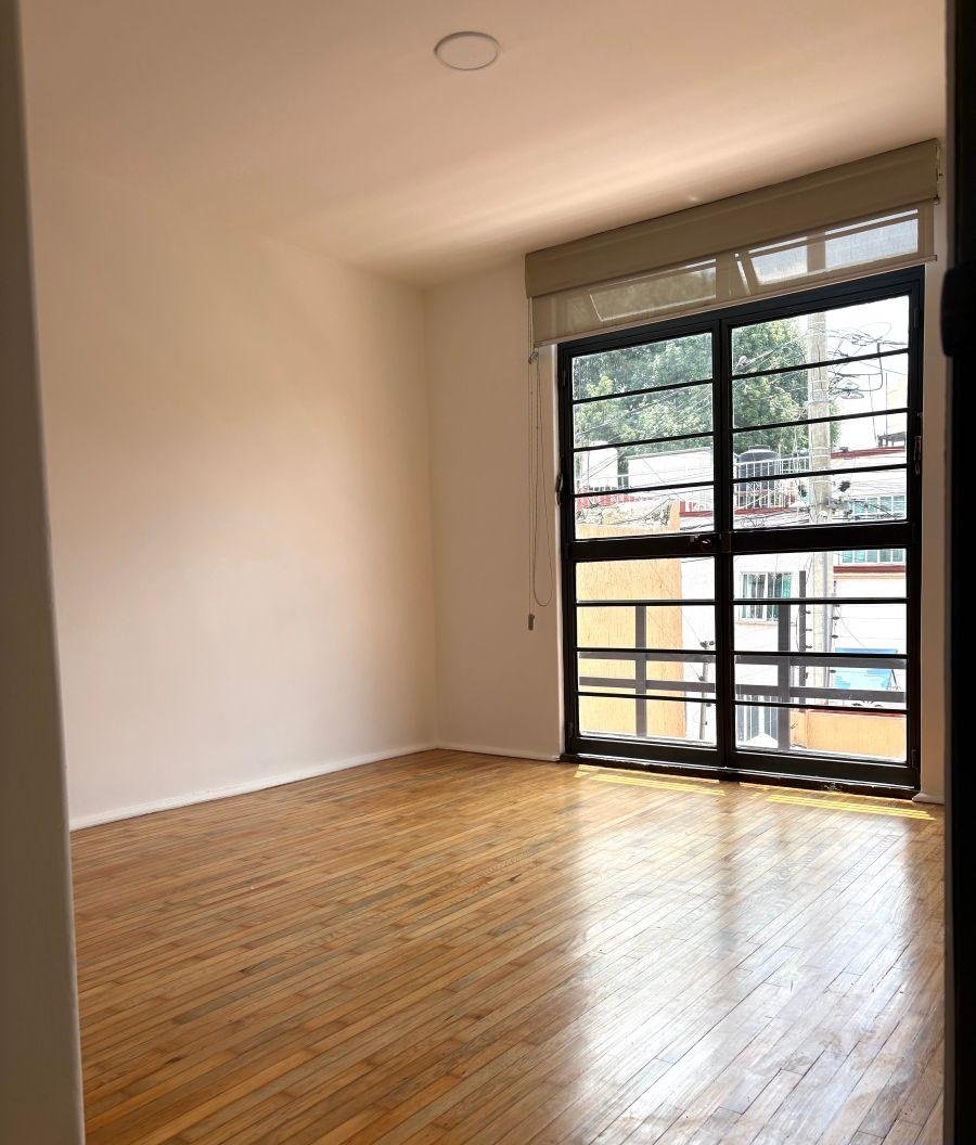 EXCELENTE CASA EN EL CORAZON DE COYOACAN - Miniatura 25