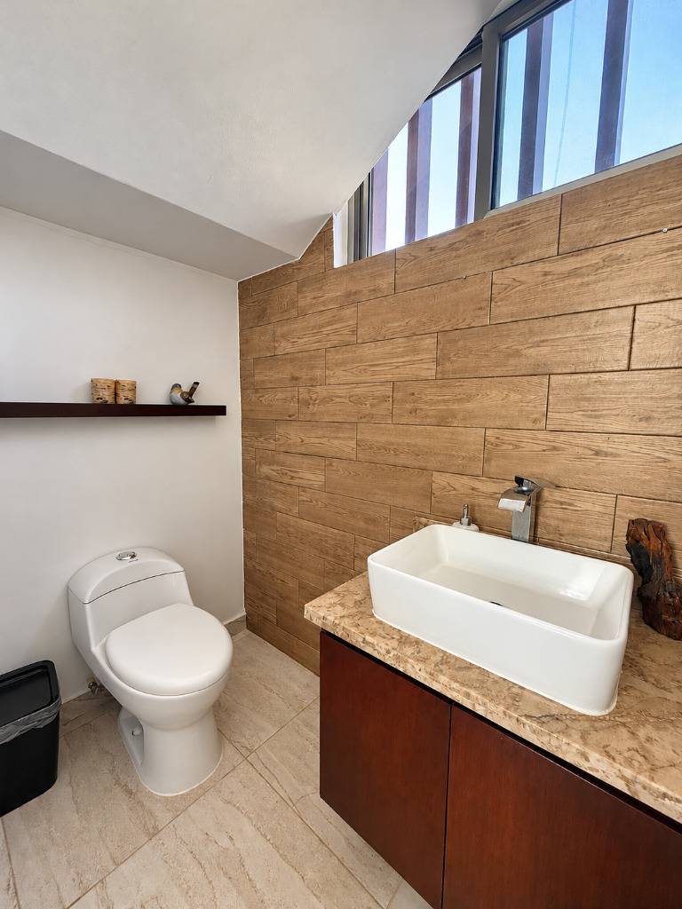 CASA EN EL NUEVO VERACRUZ  3 RECAMARAS,  JARDIN Y DE DOBLE ALTURA - Miniatura 10