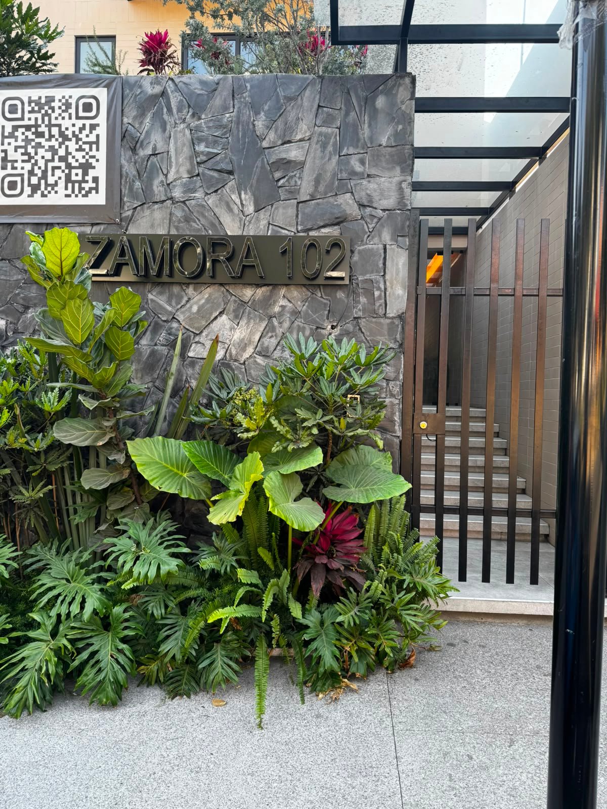 Espectacular Departamento Casi Nuevo en Las Águilas | 2 Rec, 3 Baños, 2 Estacionamientos - Miniatura 6