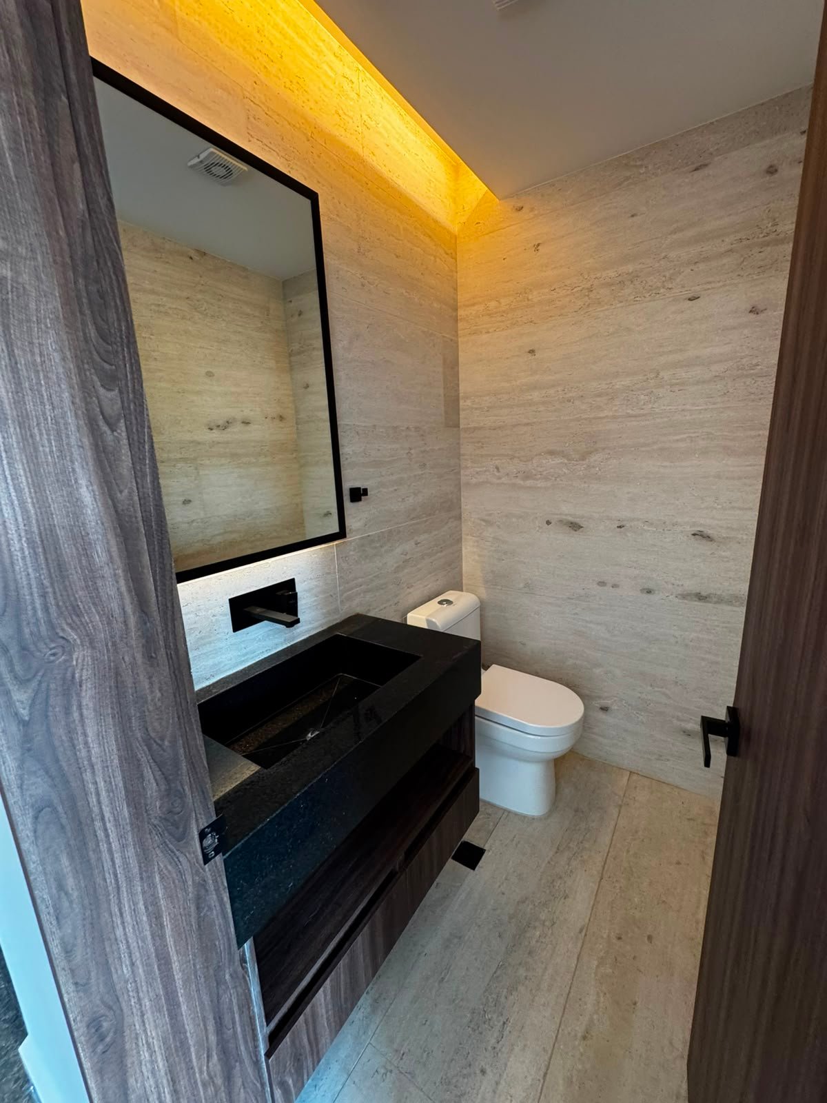 Espectacular Departamento Casi Nuevo en Las Águilas | 2 Rec, 3 Baños, 2 Estacionamientos - Miniatura 9