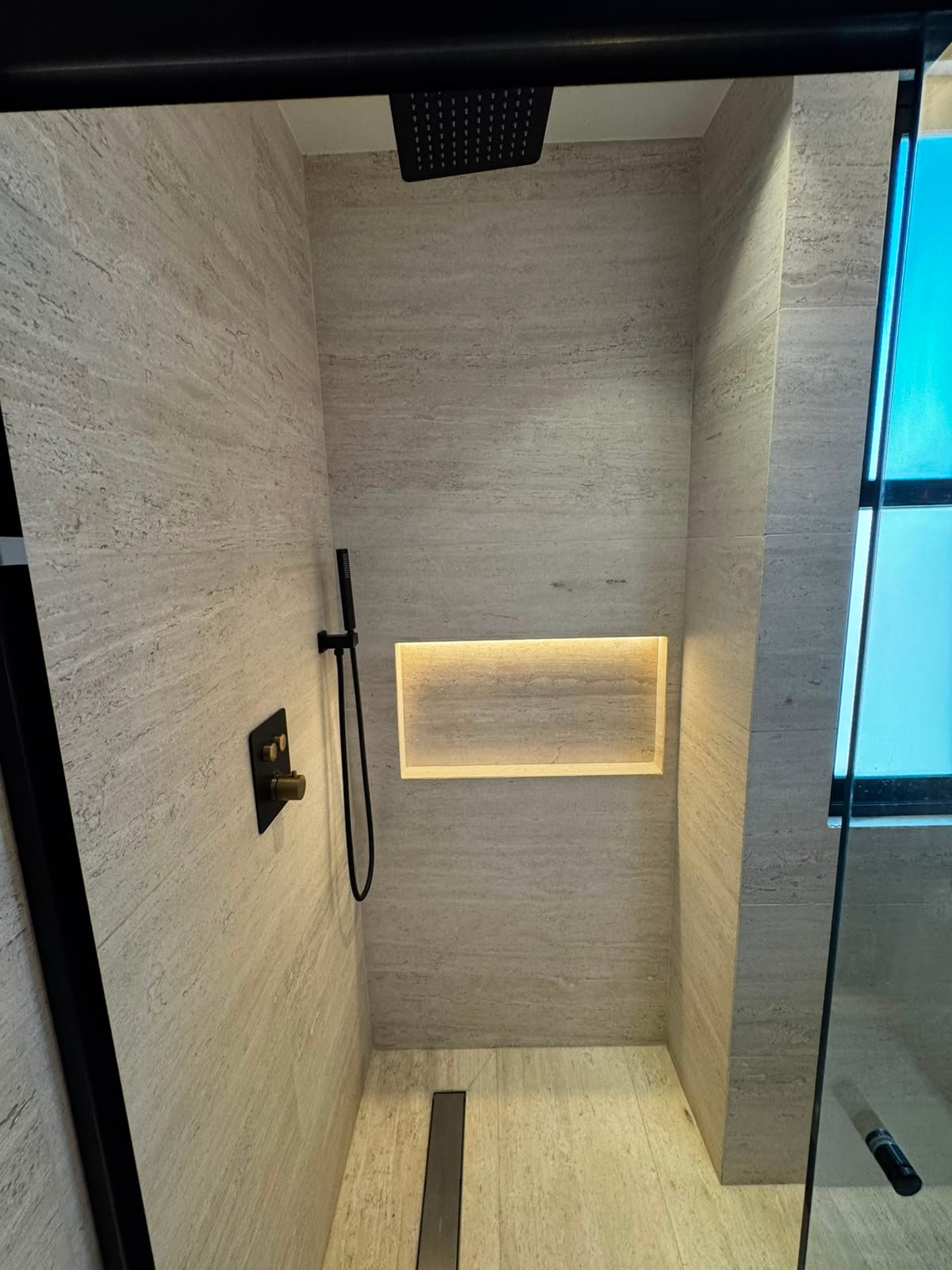 Espectacular Departamento Casi Nuevo en Las Águilas | 2 Rec, 3 Baños, 2 Estacionamientos - Miniatura 7